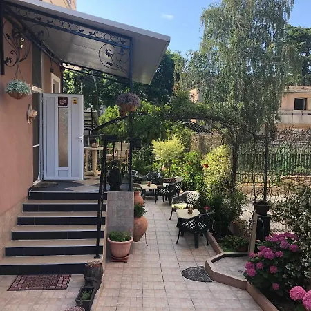 Ivano Πανσιόν 2*