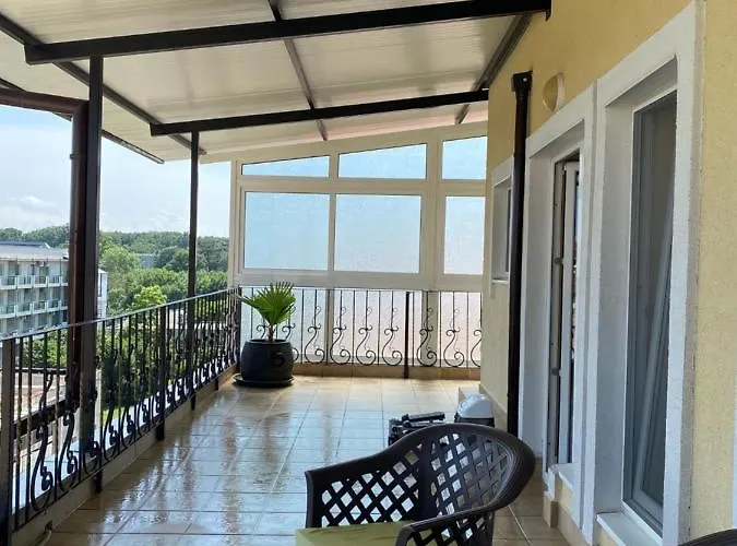 Ivano 2* Πριμόρσκο